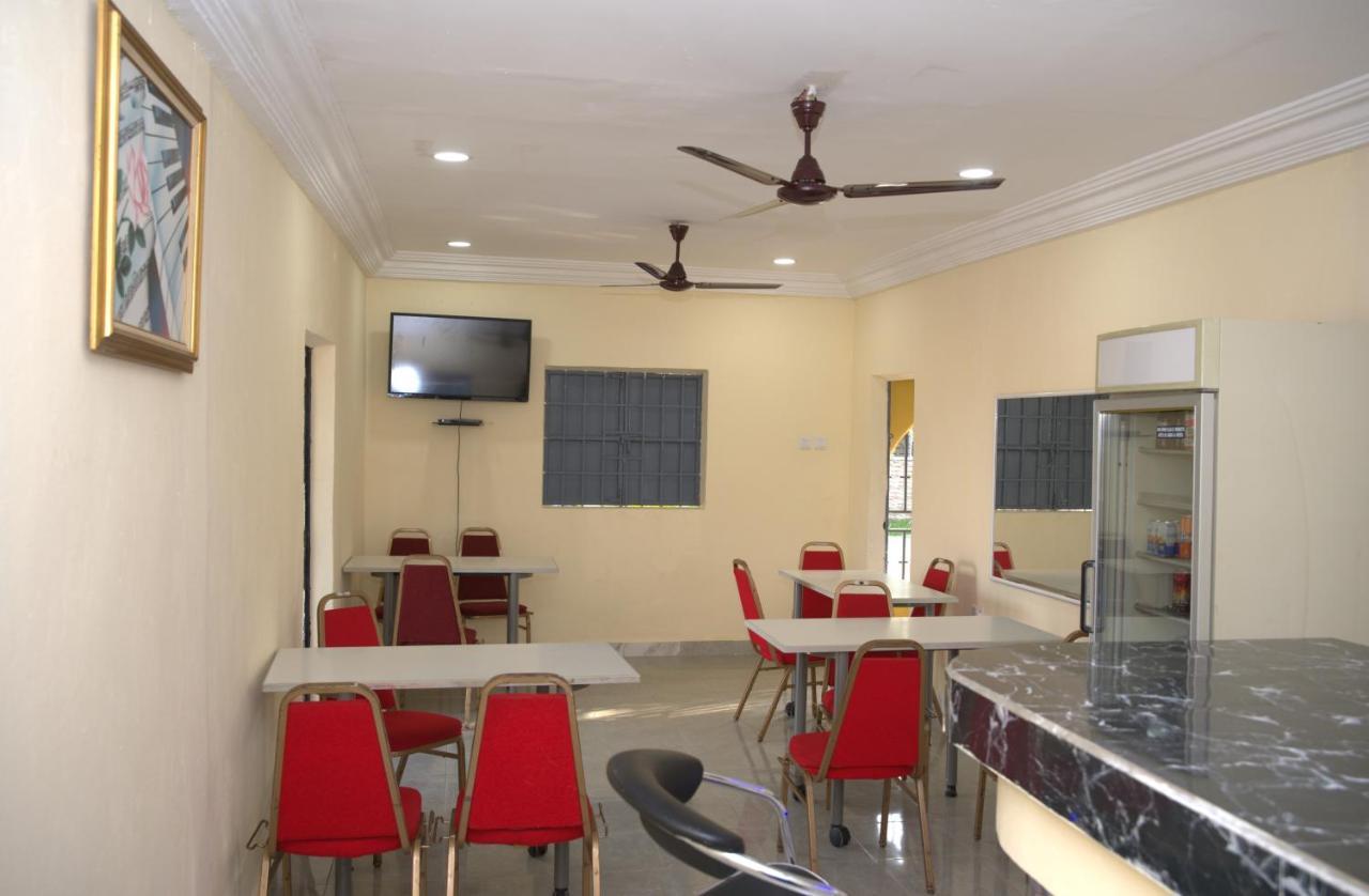 Faith And Grace Guest House Lamin Екстер'єр фото