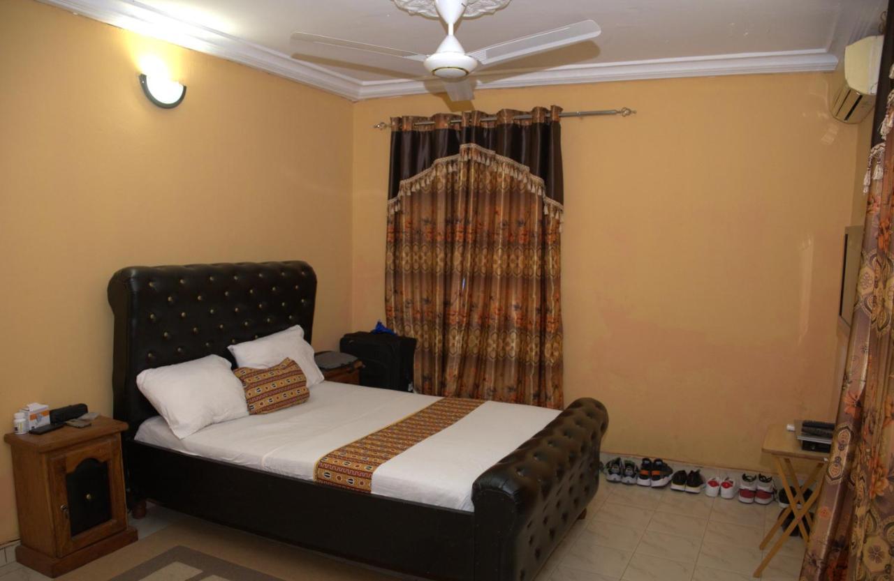 Faith And Grace Guest House Lamin Екстер'єр фото