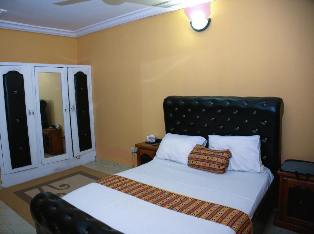 Faith And Grace Guest House Lamin Екстер'єр фото