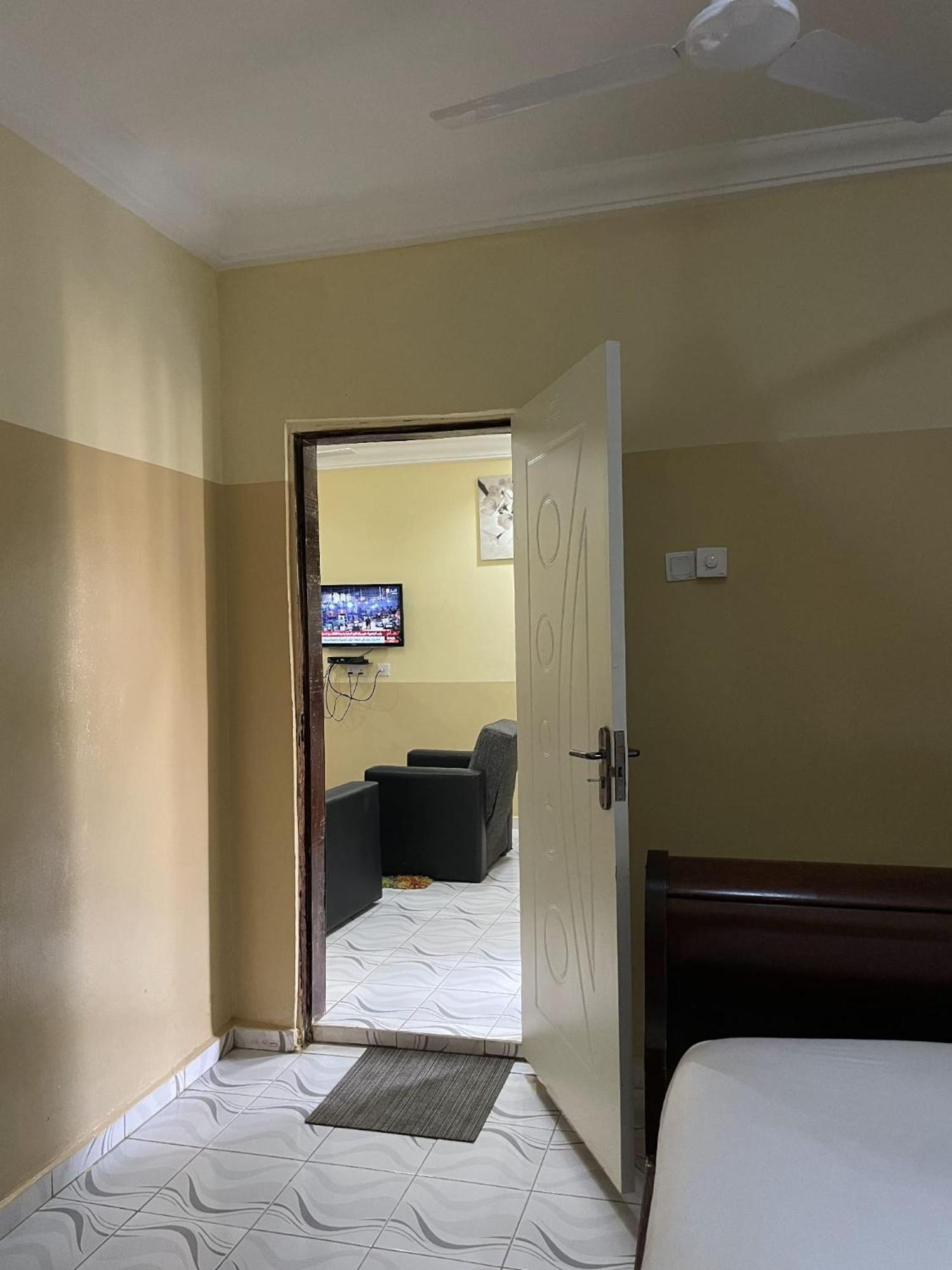 Faith And Grace Guest House Lamin Екстер'єр фото